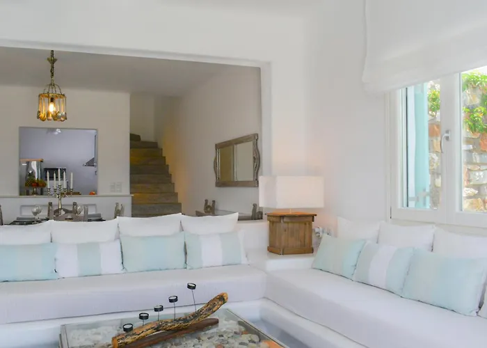 Aegean Queen - Onar Collection Naoussa