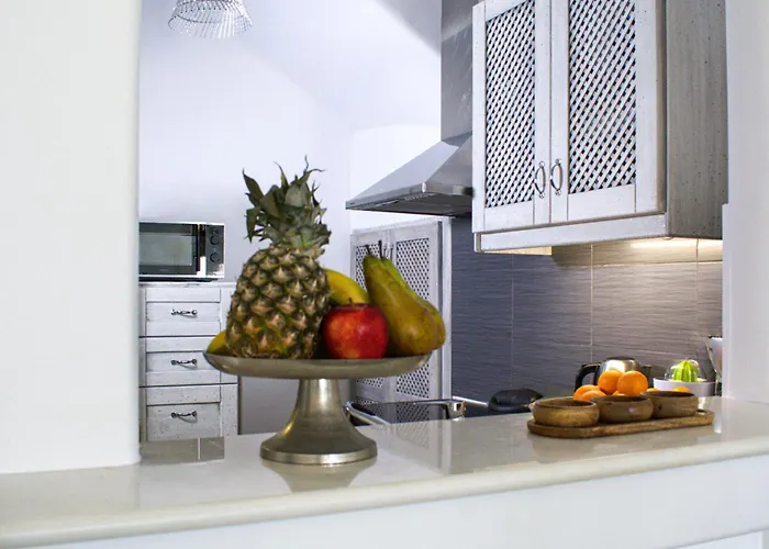 Aegean Queen - Onar Collection * Naoussa