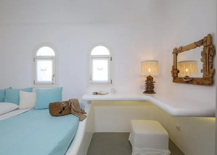 Aegean Queen - Onar Collection Naoussa